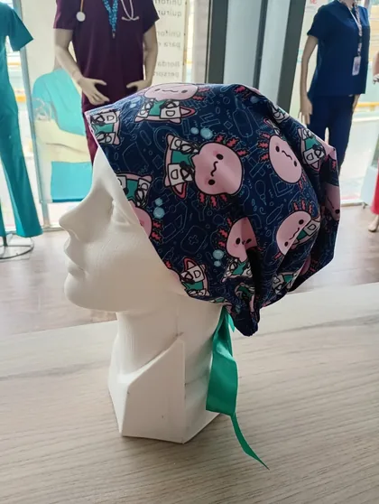Turbante quirúrgico con estampado de ajolotes